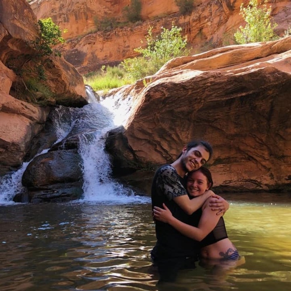 Meet your Posher, Cassandra